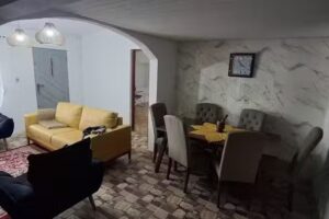 Alojamiento con servicios hoteleros