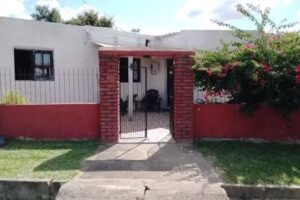 Alojamiento «Lo de Lucy Cel 099508484»