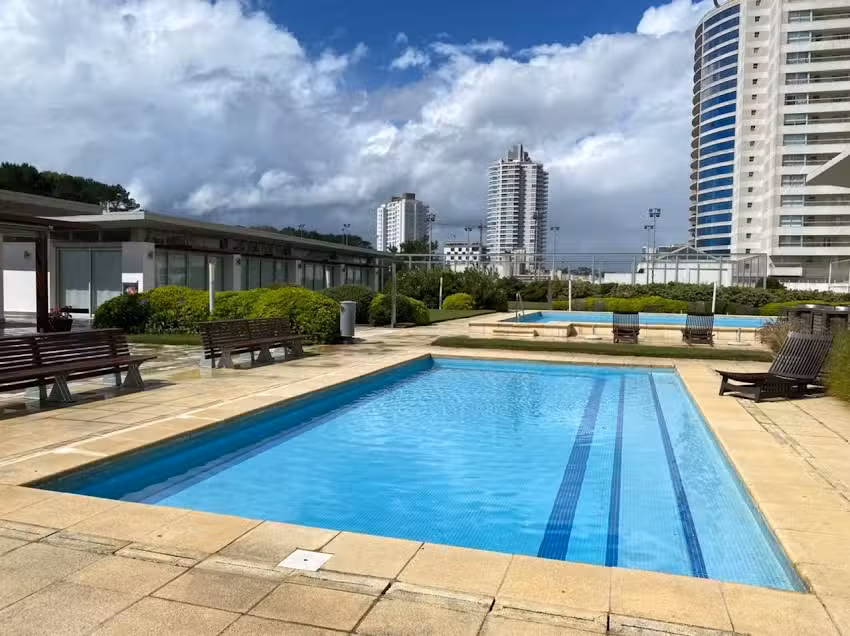 Alquiler de departamento en edificio Le Parc 2 Punta Del Este