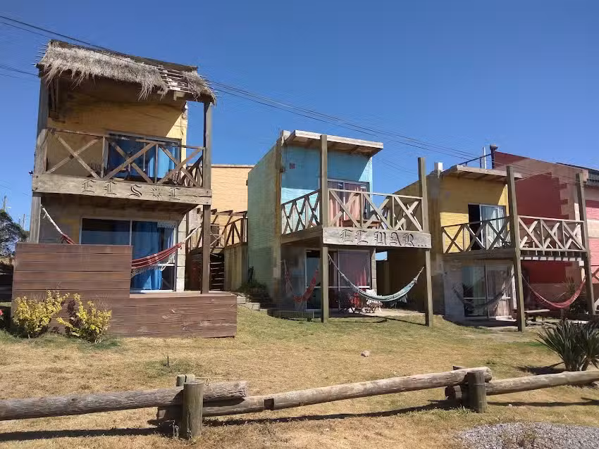 Complejo de Cabañas del Norte Vengo y en el Sur me Quedo