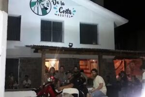 De la Costa Hostel