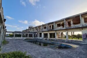 Hotel Abandonado Mesón Las Cholgas