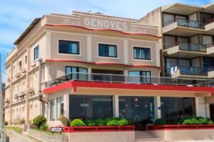 Hotel Genoves