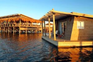 Hotel Laguna Garzón Lodge