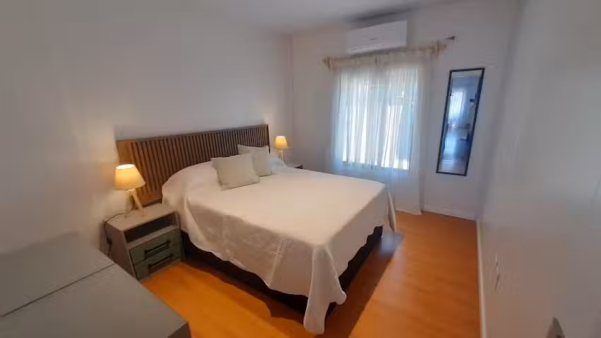 La Casita De Al Lado