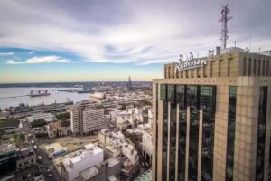 Radisson Victoria Plaza Hotel