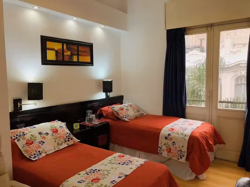 Residencial para adultos mayores Altos del Centro. Habilitada por MSP y Mides.