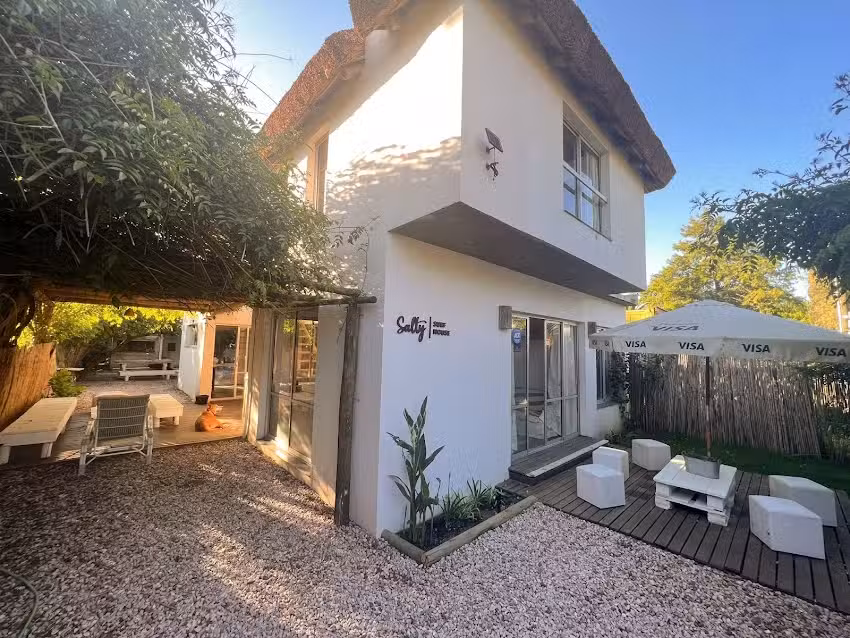 Salty House La Barra