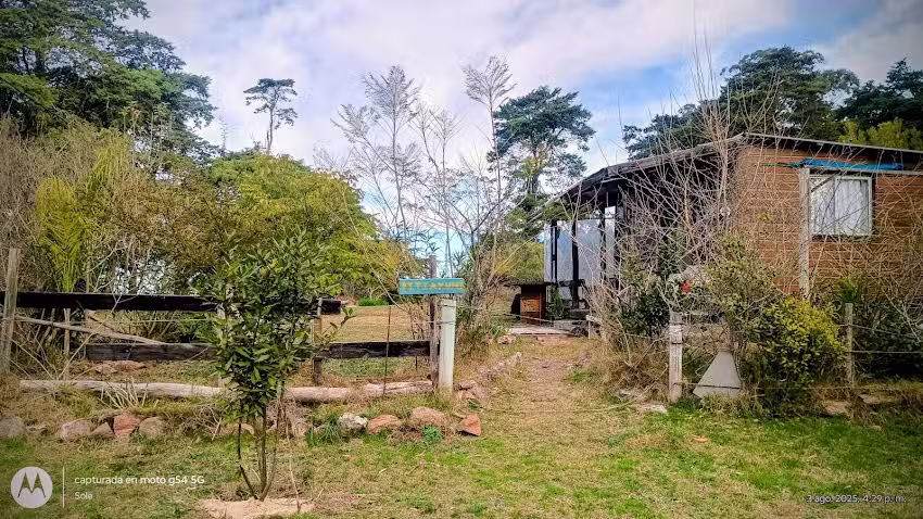 Villa Serrana_Trekking: ~ Alojamiento en cabaña para dos personas~ Paisajismo: Jardines~Chacras